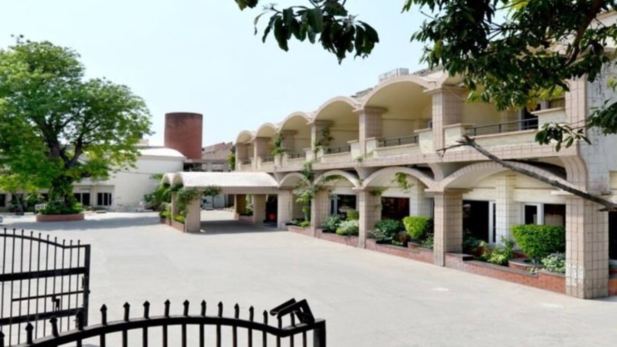 Samalkha Hotel | Blue Jay Tourist Complex