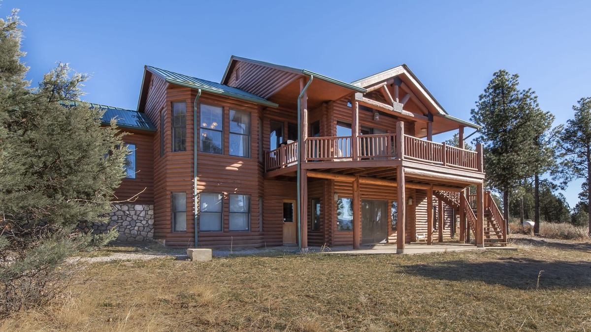 Ruidoso Cabin | Blue Lake Lodge | Pet Friendly, Views, Hot Tub