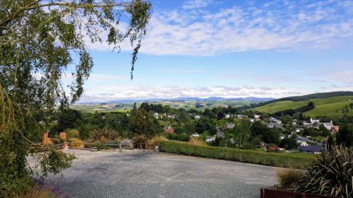 Lawrence House | Blue Mountain View