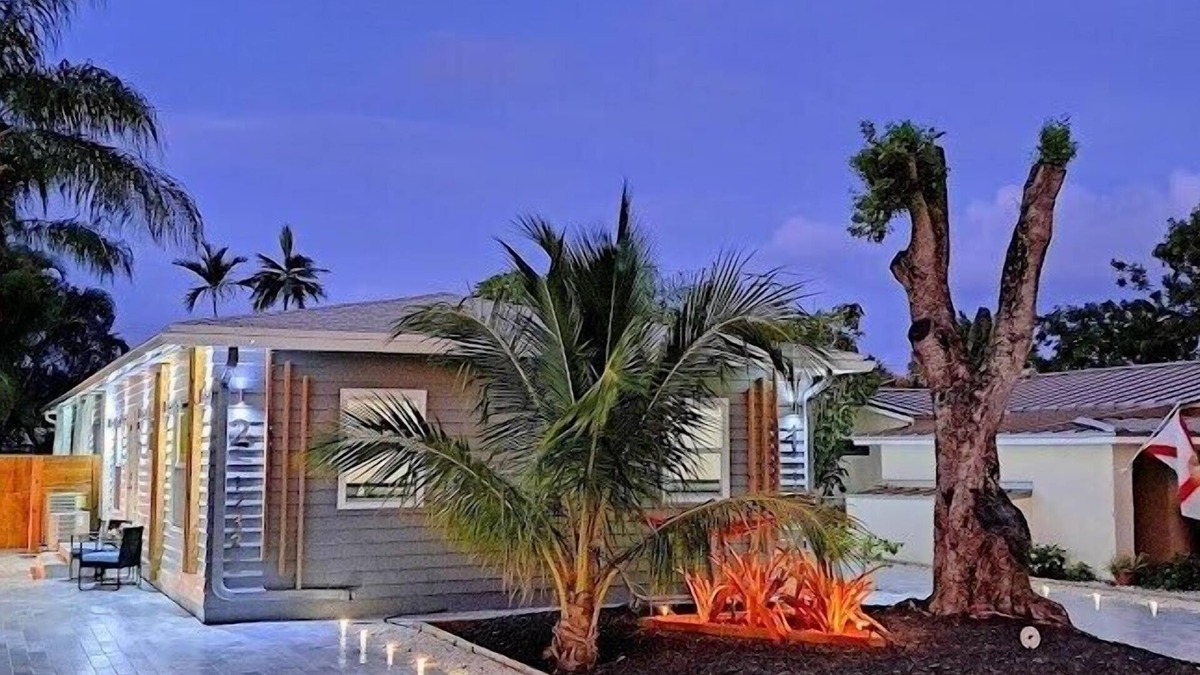 Poinsettia Heights House | Blue Ocean Vacation Home 2