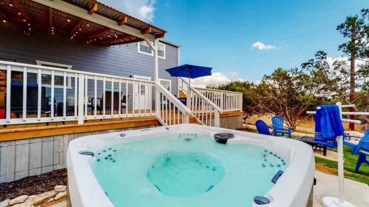 Kerrville House | Blue Retreat in the Hill Country