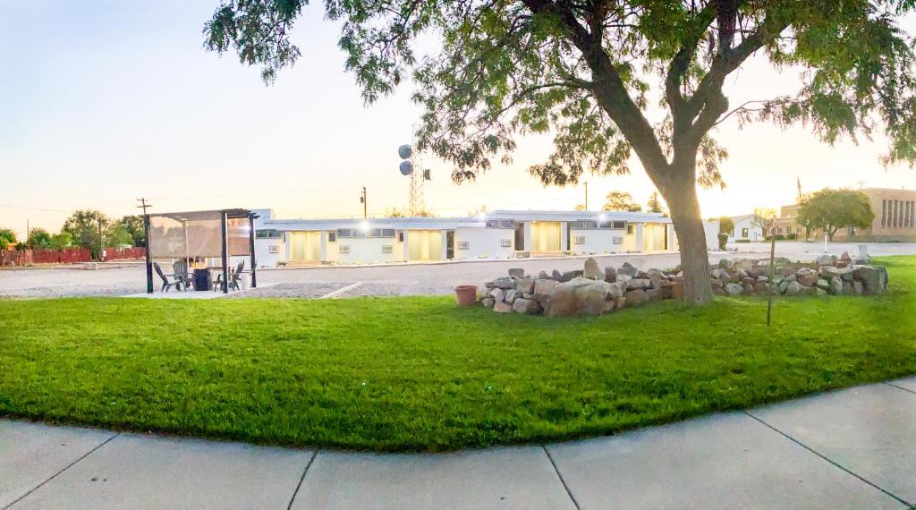 Blanding Hotel | Blue Sage Inn & Suites