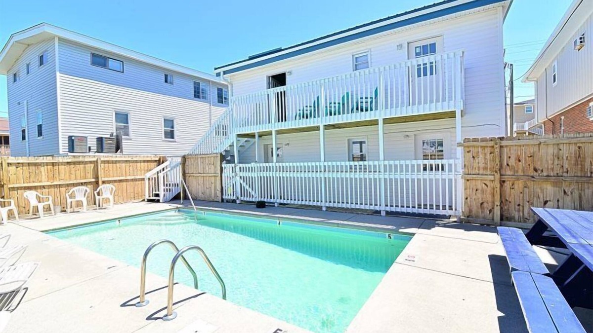 Ash House | Blue Sea Horse Cottage