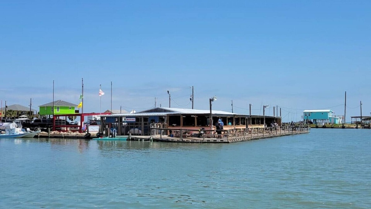 Indianola House | Blue Shark · IFM's Blue Shark Cottage