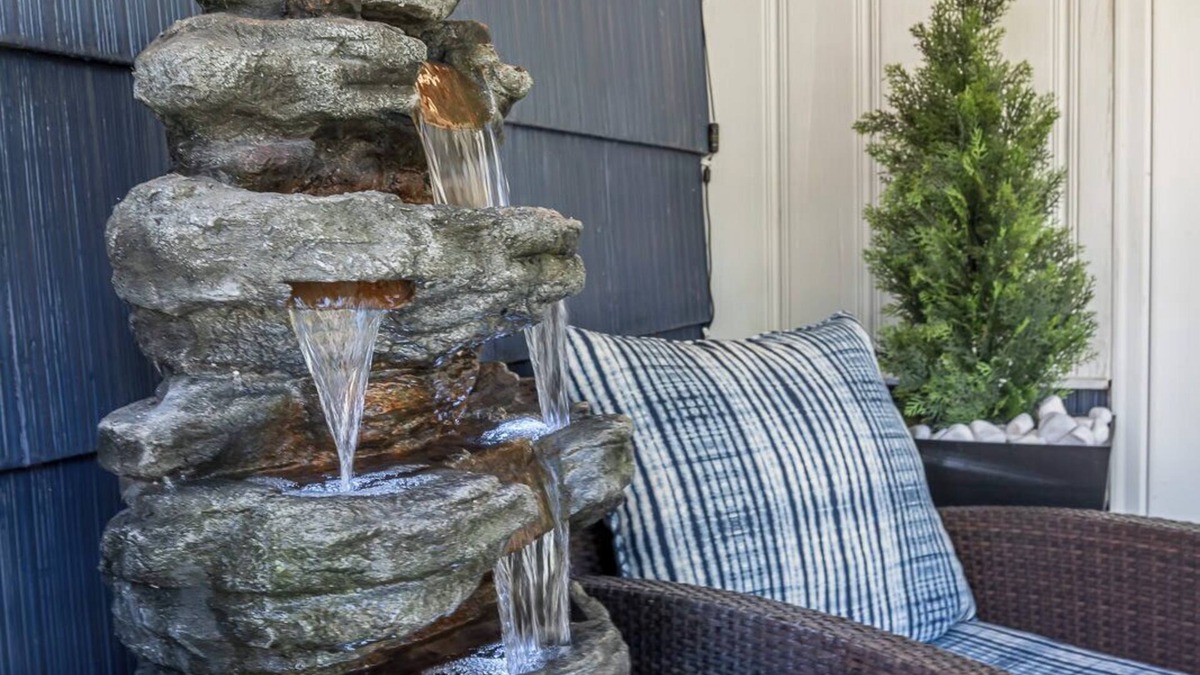 Lee's Summit House | Blue Villa - Luxe 3BR - Games, EV Charger, Hot Tub, Walk to DTWN LS