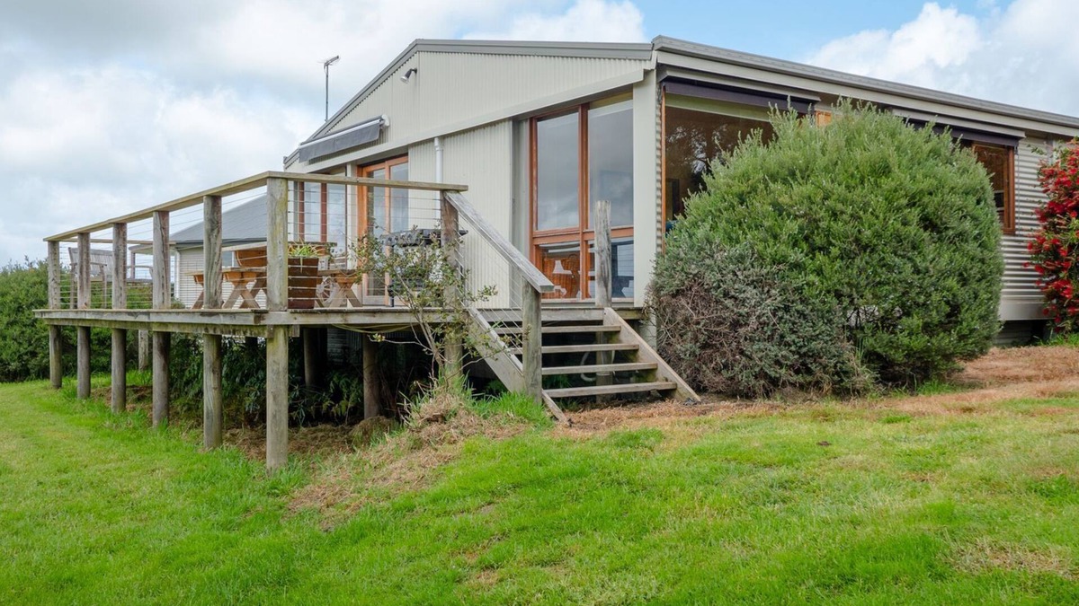 Yanakie House | Blue Wren Cottage Farm Stay