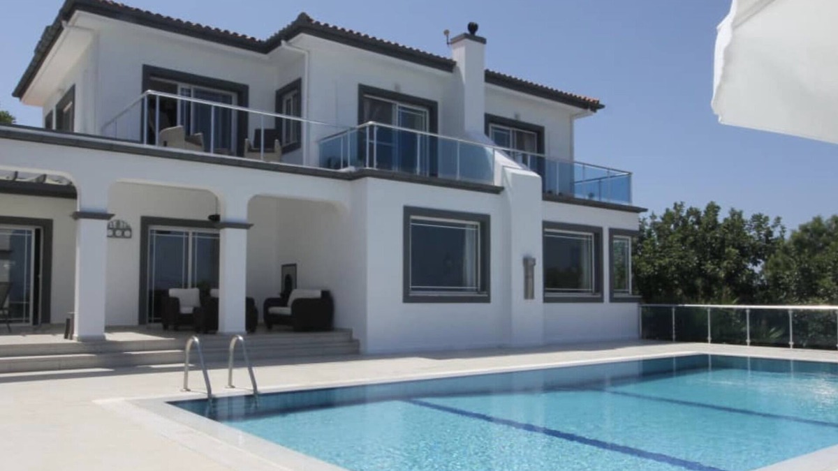 Kayalar Villa | Bluebell Villa - Luxury 4 Bedroom Villa Kayalar