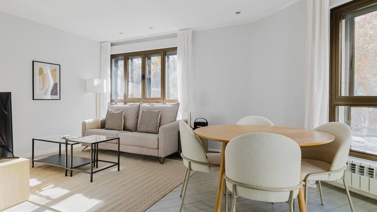 Moncloa-Aravaca Apartment | Blueground | Argüelles, elevator, nr landmarks