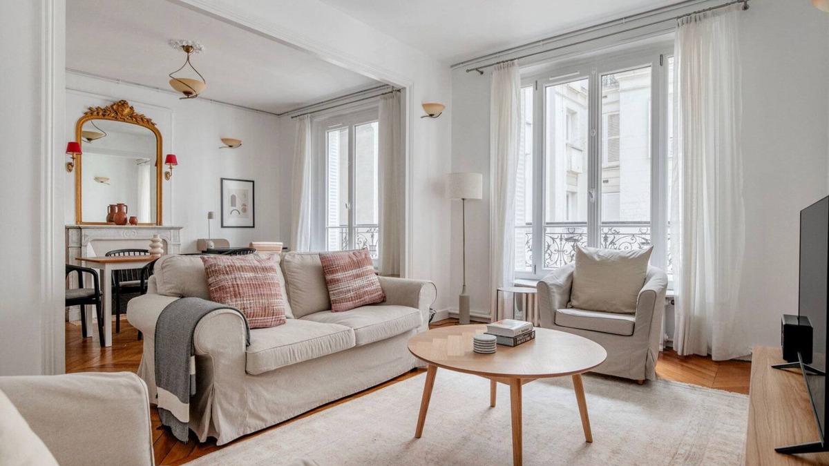 Villa Montmorency Apartment | Blueground | Auteuil, fully furnished