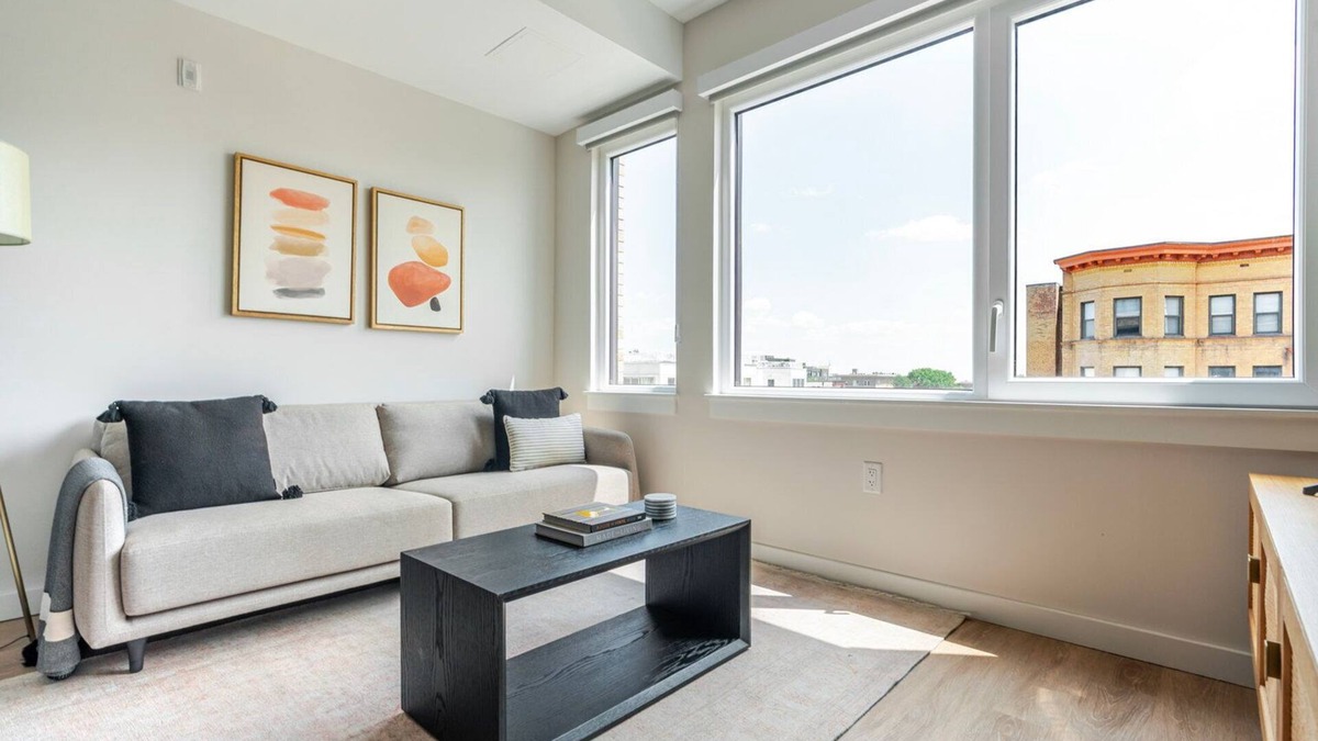 Columbia Heights Apartment | Blueground | Columbia Heights, pool, nr Meridian Hill Park