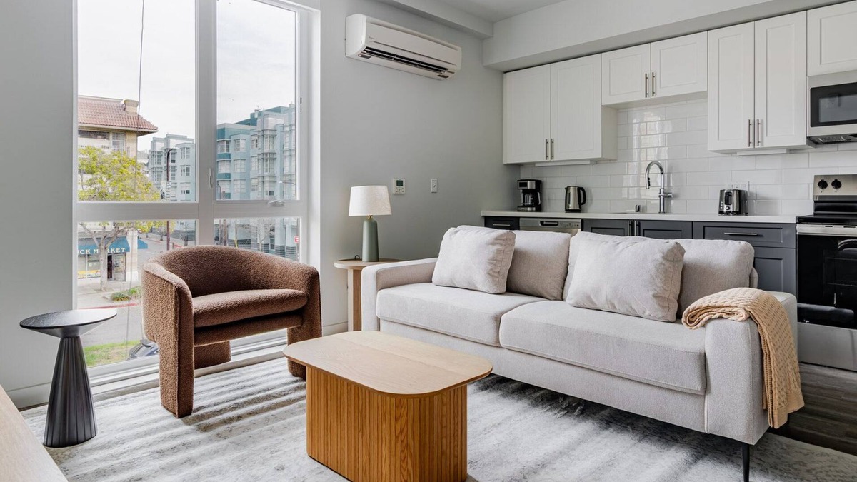 Downtown Berkeley Apartment | Blueground | Downtown Berkeley, AC, nr UC Berkeley