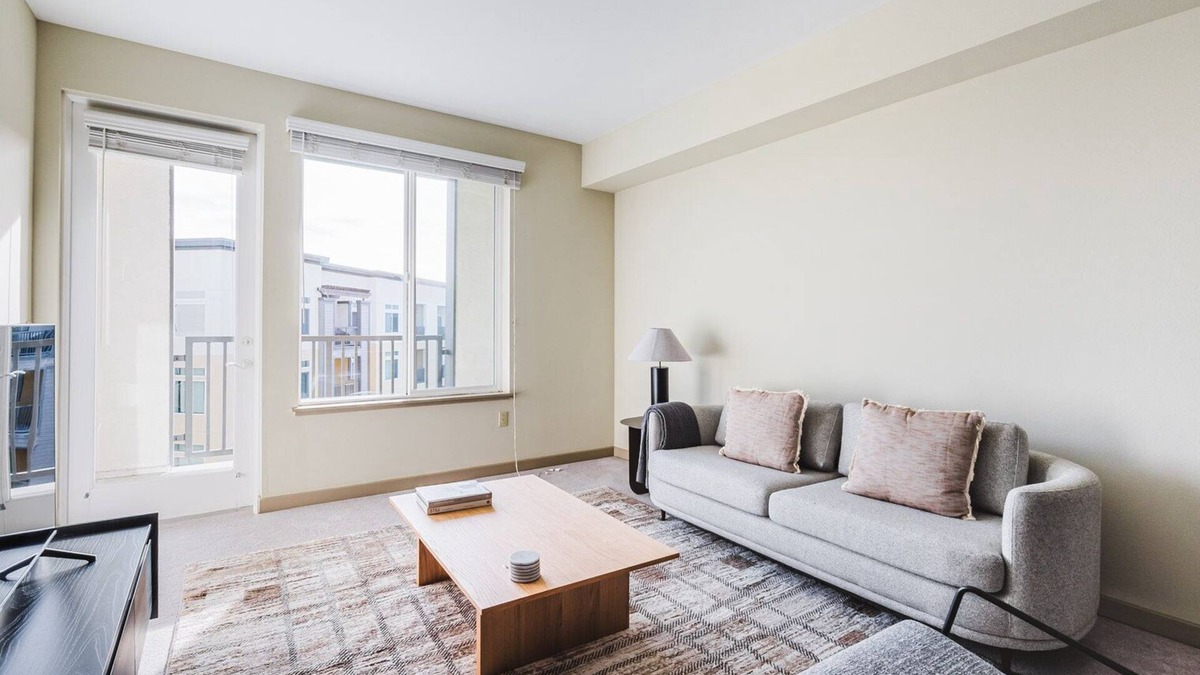 Pleasanton Apartment | Blueground | Dublin, pool & AC, nr Heritage Park