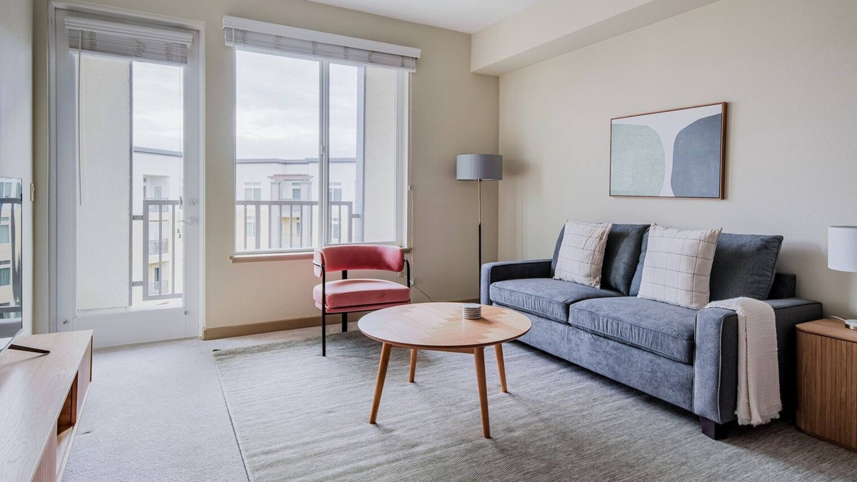 Pleasanton Apartment | Blueground | Dublin, pool & w/d, nr park