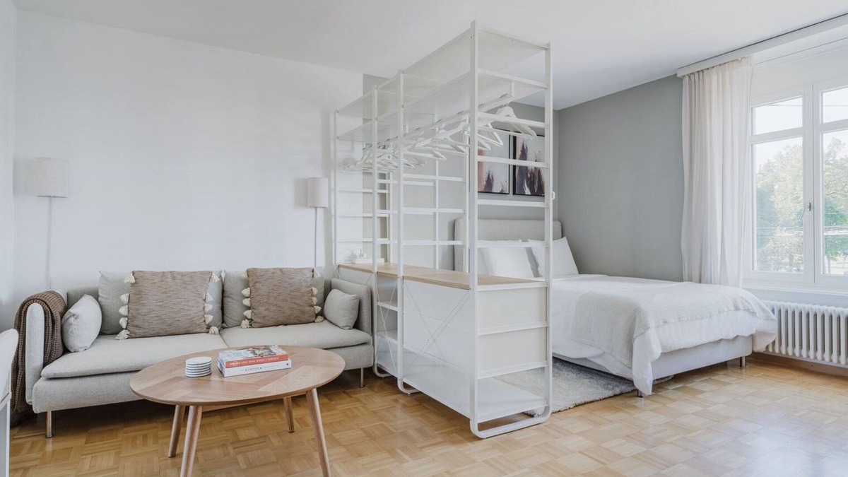 Hard Apartment | Blueground | Hard, fully furnished & ready