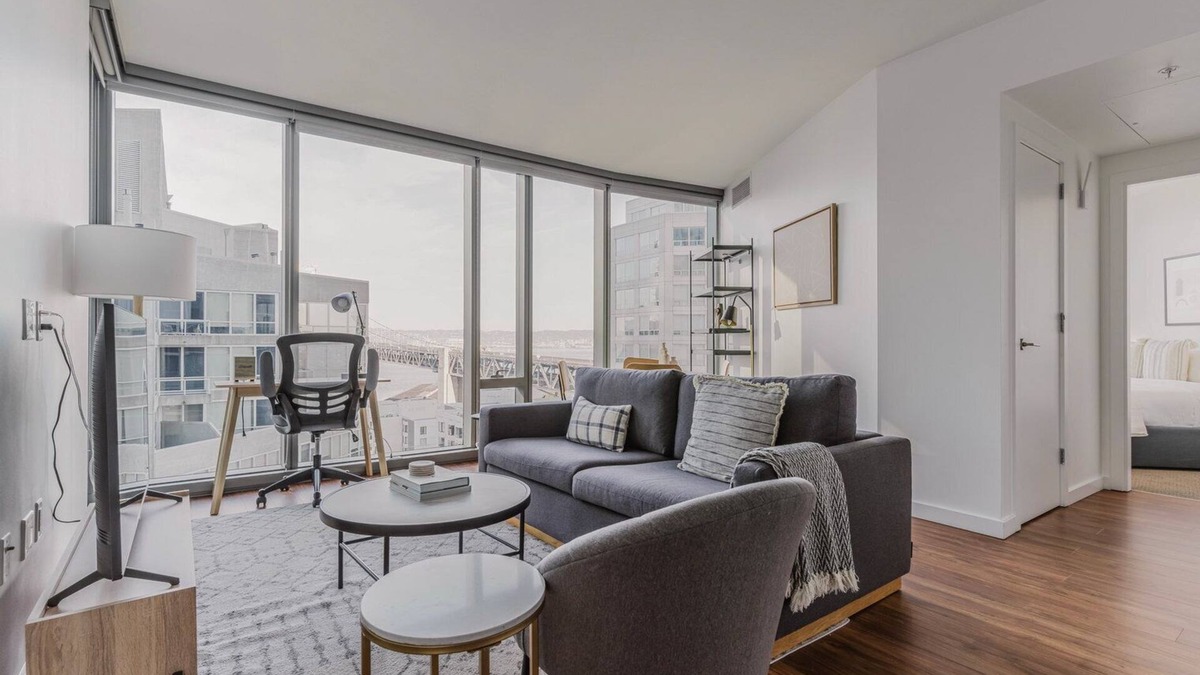 South Beach Apartment | Blueground | Rincon Hill, pool & EV, nr Ferry