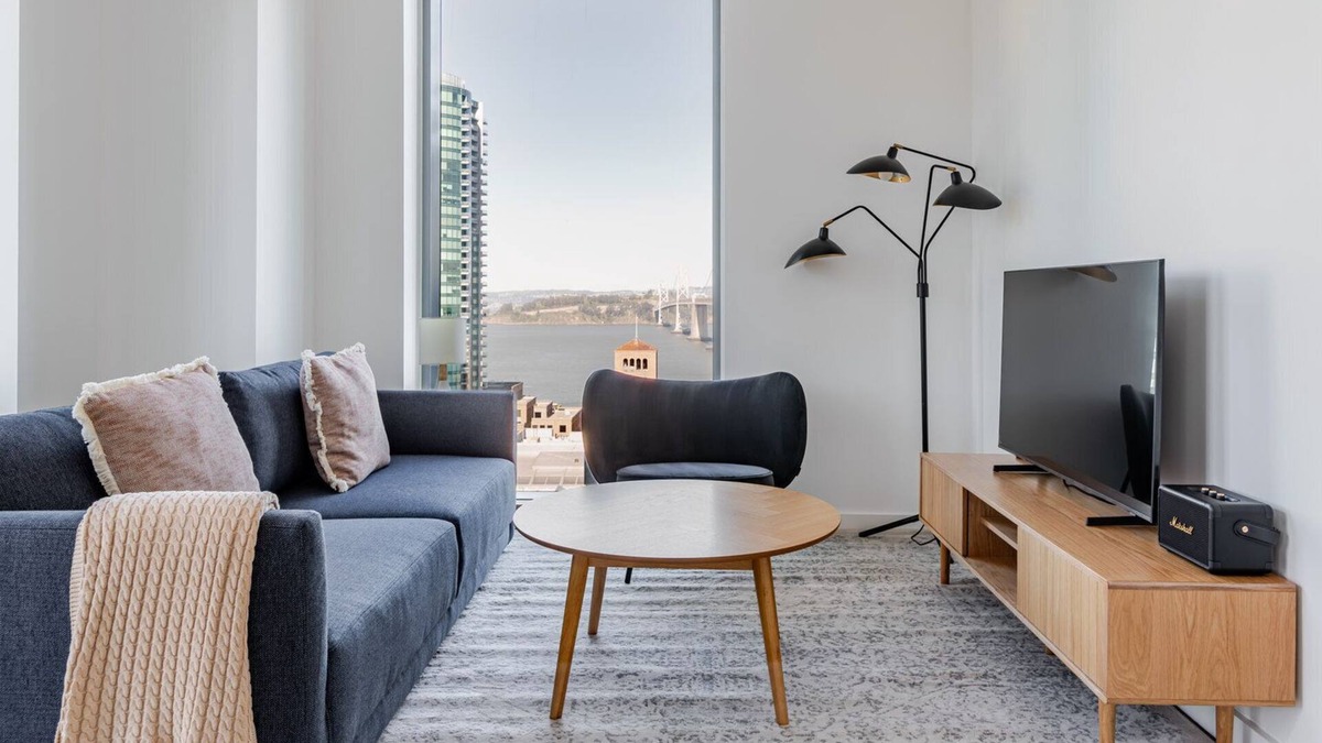 South Beach Apartment | Blueground | Rincon Hill, pool & EV, nr Ferry