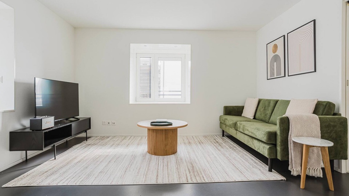 Seefeld Apartment | Blueground | Seefeld, w/d, elevator, nr Lake Zurich