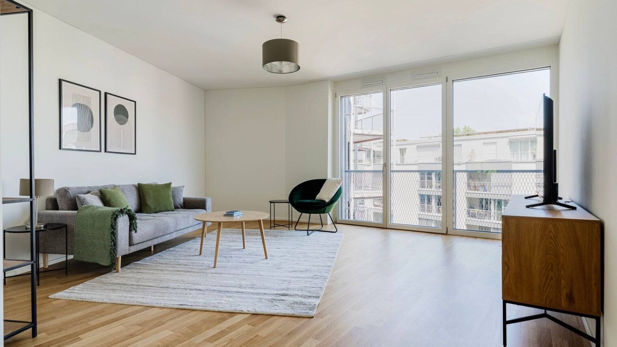 Alt-Wiedikon Apartment | Blueground | Wiedikon, balcony & w/d, nr market