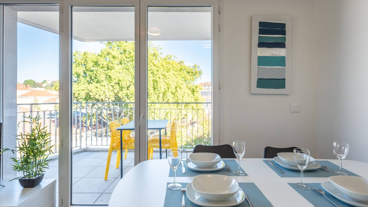 Vaise Apartment | Bluemary - Spacieux T3 + Garage + balcon