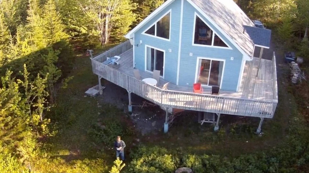 Walkerville House | Bluenose House By The Ocean and Private Beach on Cape Breton Island, Nova Scotia