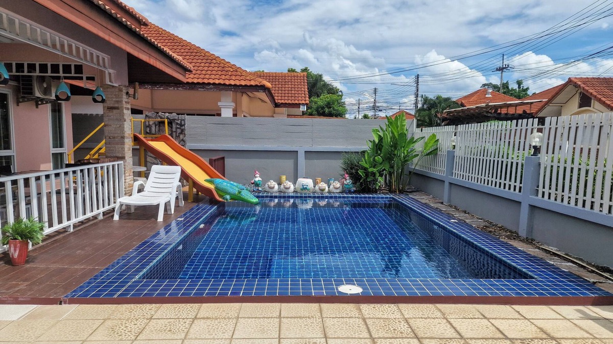Bang Sare Villa | Bluepool Villa Pattaya
