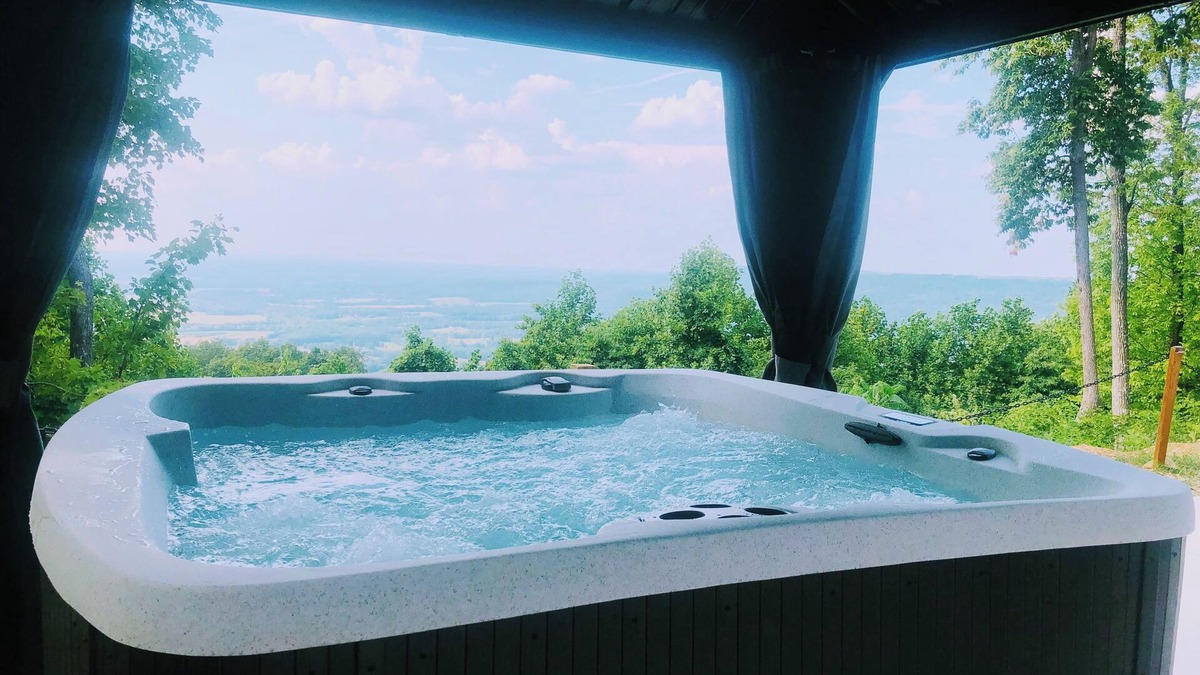 Morrison RV Rental | Bluff side retreat: luxury tent w/spa tub & breathtaking view near savage gulf
