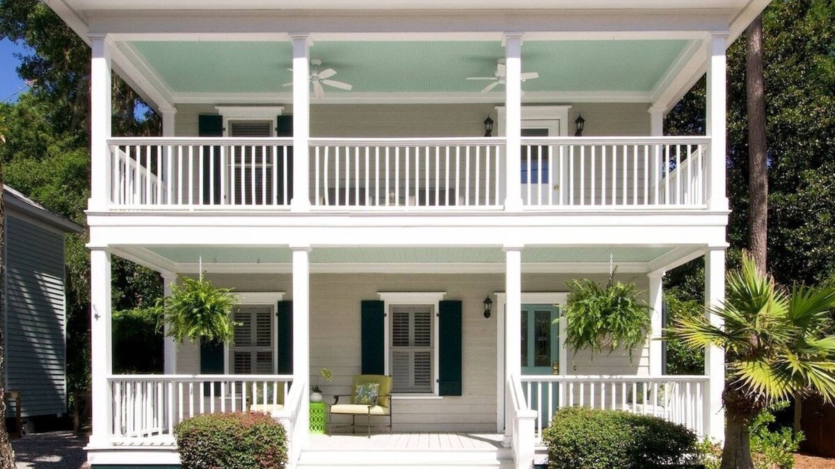 Olde Town House | Bluffton Breeze-3BR Heart of Old Town Village Home