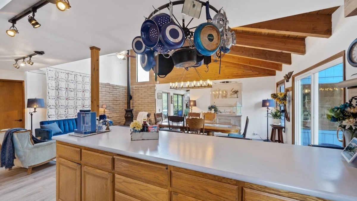 Sheridan House | Blunderosa Ranch, is an ideal place to relax and unwind