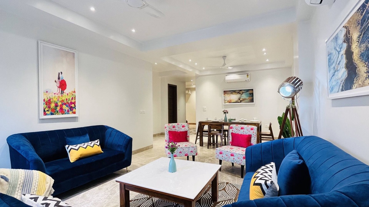 Saket Apartment | BluO 3BHK CityWalk Mall, MAX Saket -Lift, Balcony