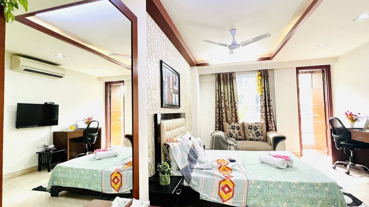 Hauz Khas Apartment | BluO Cozy Studio - Green Park & Hauz Khas Village
