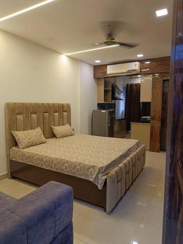 New Delhi Apartment | BnBBuddy Memorable apartment in West Delhi