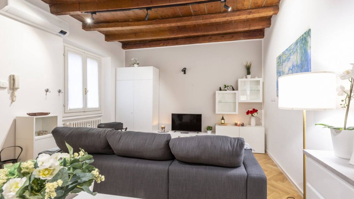 Porta Vittoria Apartment | BnButler - Black Mountain, 62