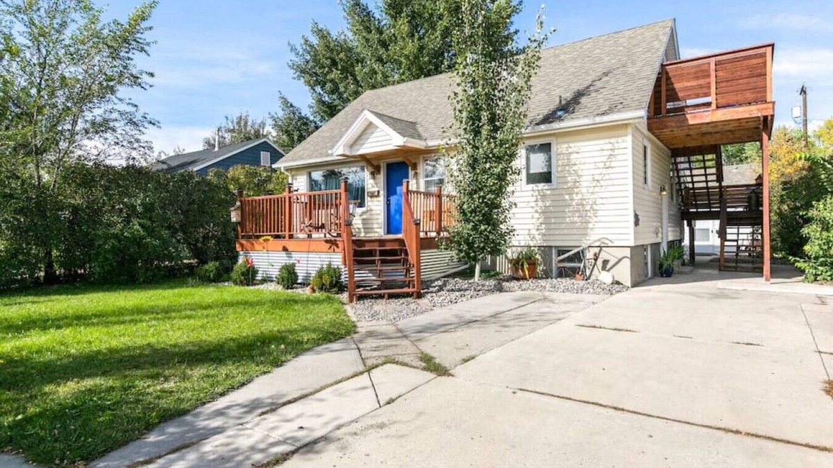 Central - Terry House | Bo`s Multi-Family/Group Sanctuary with Hot tub