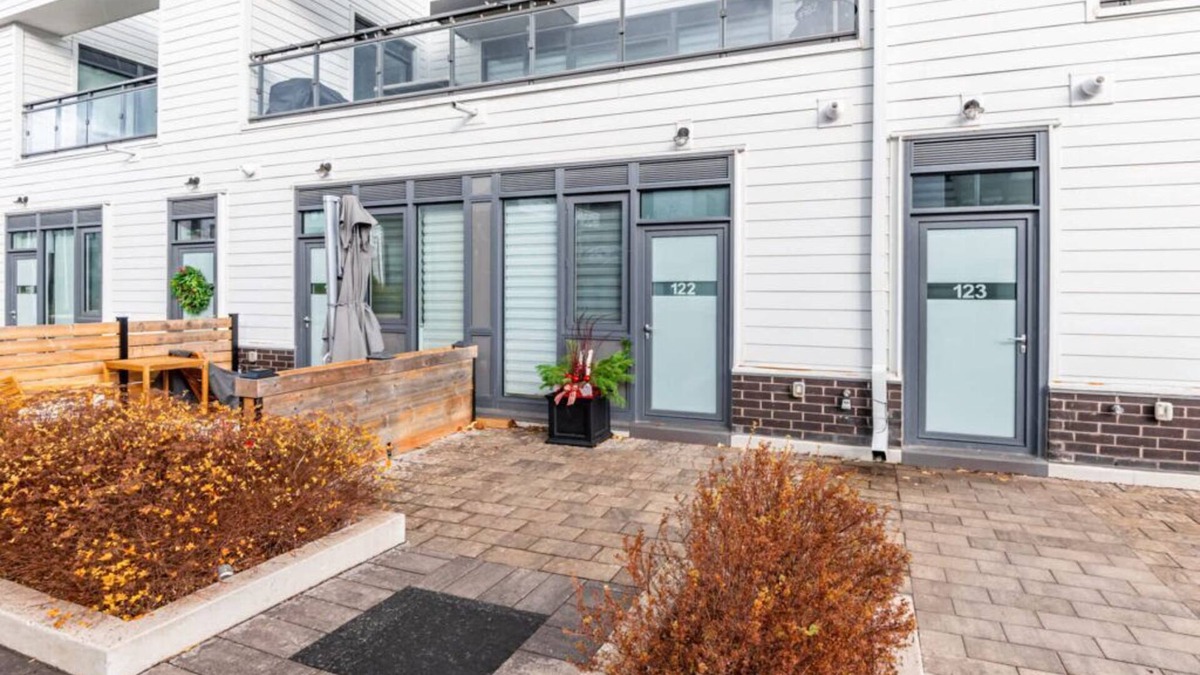 Big Bay Point Condo | Boardwalk Condo at Friday Harbour Resort