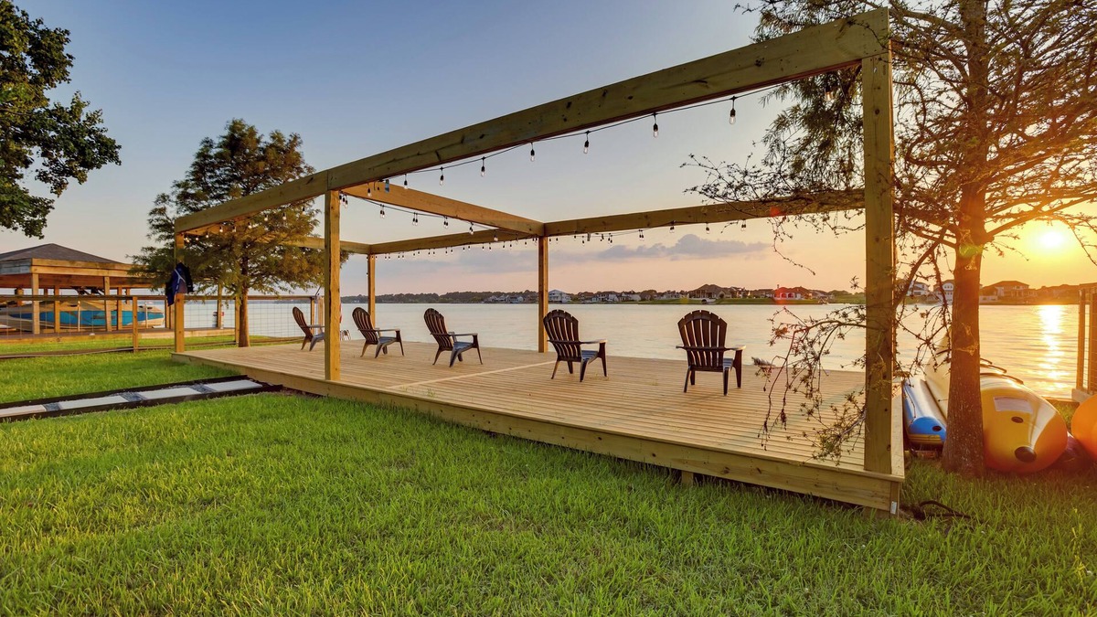 Blue Bell Estates House | Boat, Fish & Swim: Lake Conroe Home w/Hot Tub!