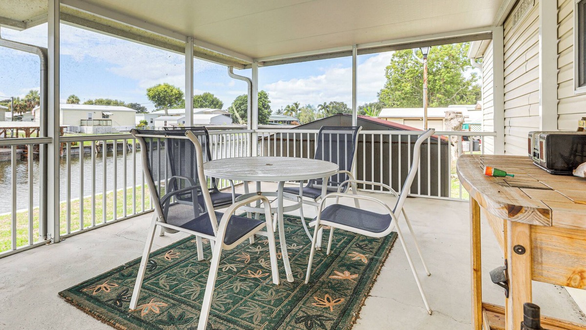 Buckhead Ridge House | Boat, Fish & Unwind: Waterfront Okeechobee Oasis!