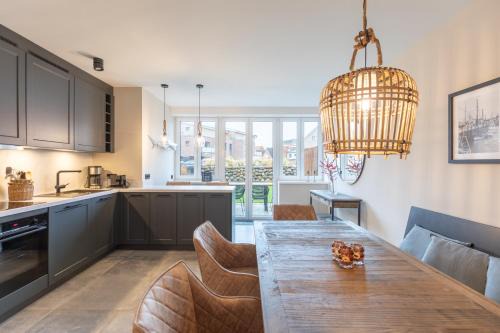 Toenning House | Boathouse