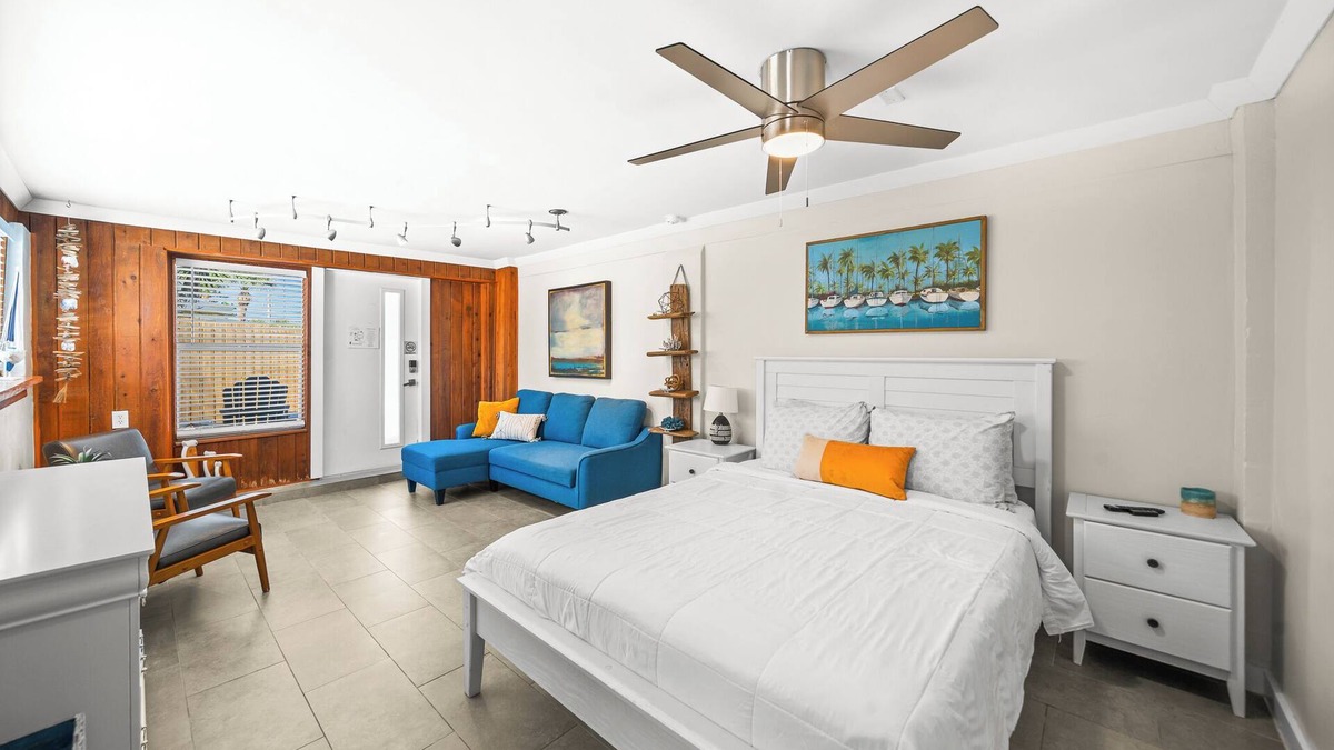 Orlando Beach Condo | Boathouse Inspired Riverfront Villa- Steps from Private Beach Access, Fire Pit, & BBQ Grills 🚤🌊