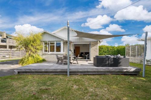 Rainbow Point House | Boats n Brews