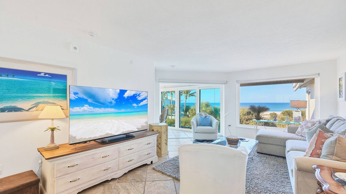 Boca Grande Condo | Boca Grande Club - Cozy Beachfront Condo - Panoramic Views - Sleeps 4