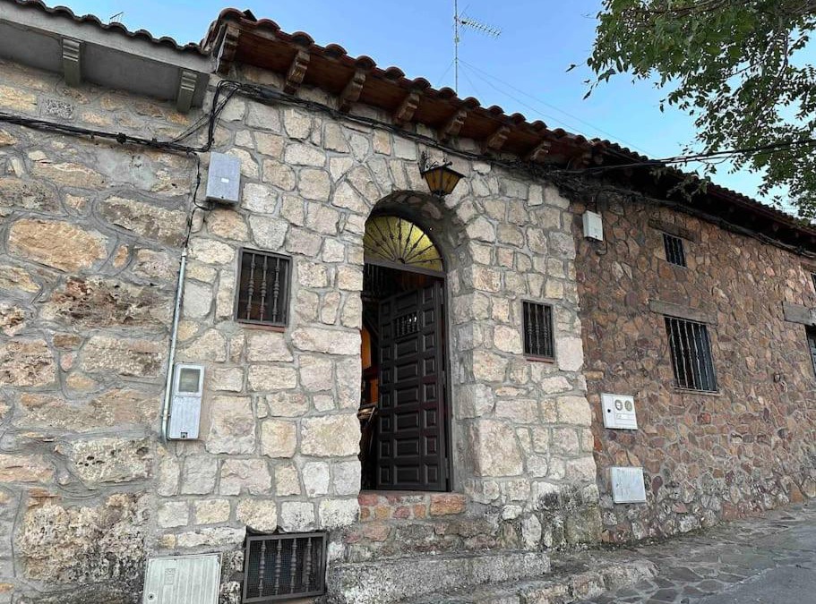 El Molar Apartment | Bodega típica en El Molar sin camas ni dormitorios