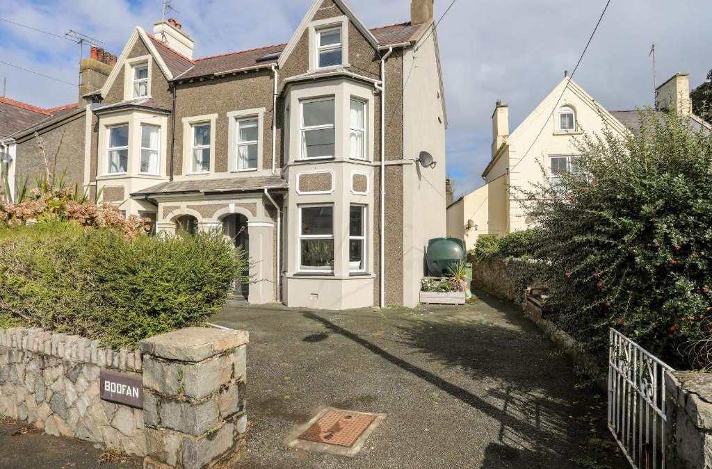 Edern House | Bodfan - Morfa Nefyn