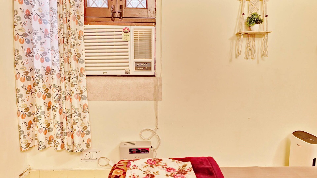 Mahipalpur Apartment | BOHEMIAN RHAPSODY - QUEENS