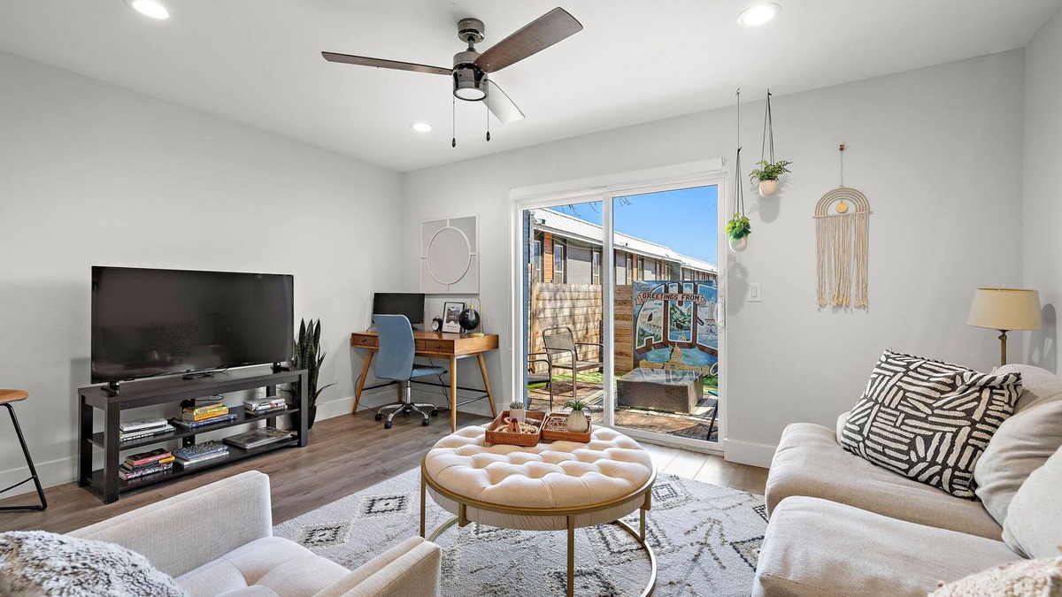 Galindo Condo | Boho 2Bed Retreat - 5 min to Shops & Eats & Airport