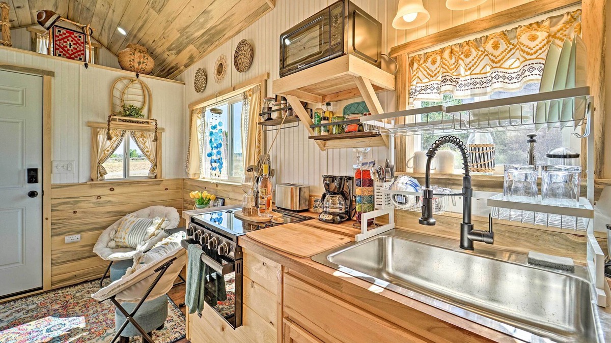 Cortez Apartment | 'Boho Bliss' Cortez Tiny Home: Fireplace, Fire Pit