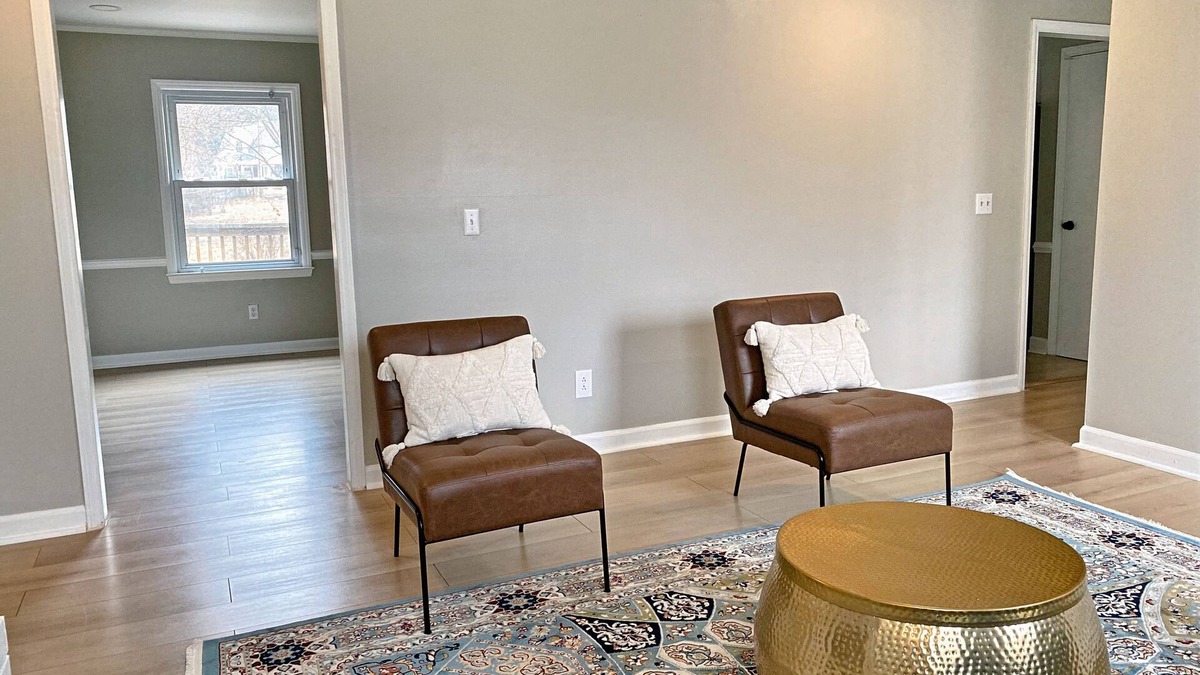 Winston - Salem House | Boho Modern Getaway - New, Clean