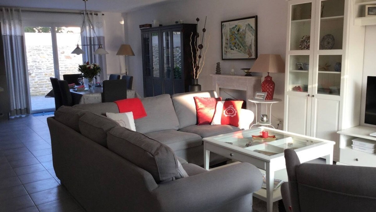 Langrune-sur-Mer House | Bois joli - 3* listed house, 2 steps from the beach