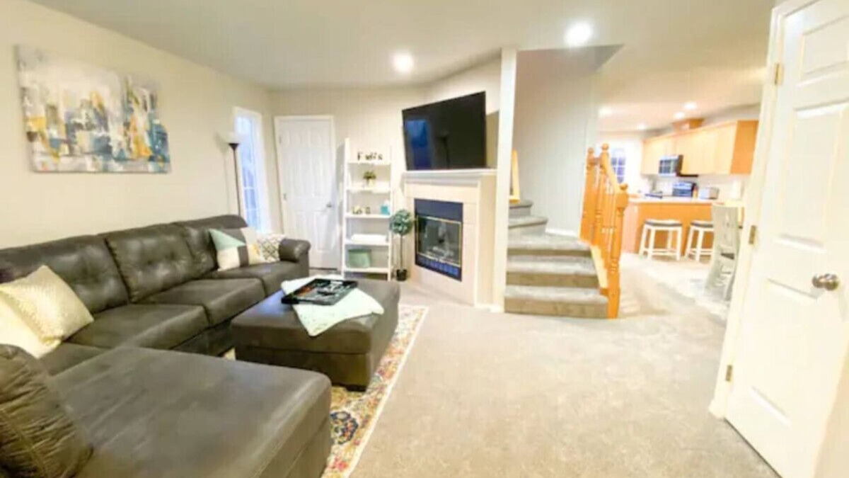 Southeast Boise House | Boise Avenue Getaway, Parking for 2, yard, 3BD/3B!