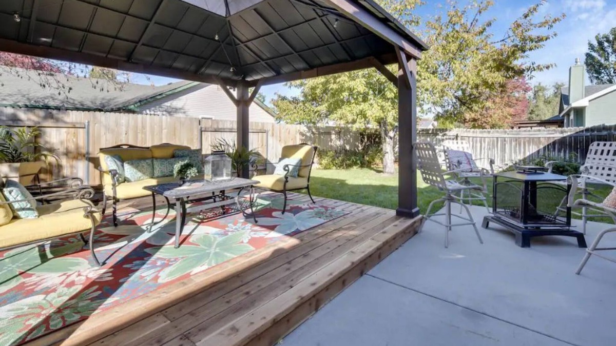 Boise House | Boise Oasis: GOLF - BIKE - FLOAT - SKI - EAT