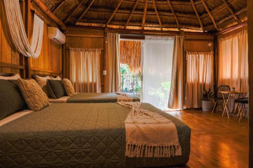 Mario Villanueva Madrid Apartment | Bolontikú